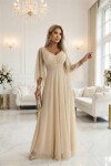 655-4 Dlhé ľahké trblietavé šaty s véčkovým výstrihom a priehľadnými rukávmi - béžovo-šampanská UNI