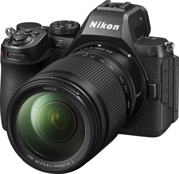Nikon Z5 II + Nikkor Z 24-200mm f/4-6.3 VR (VOA170K003)