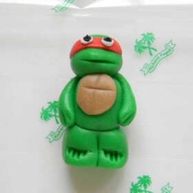Figúrka na tortu žaba ninja 5cm Raphael z kokosovej hmoty - Fagos - Fagos