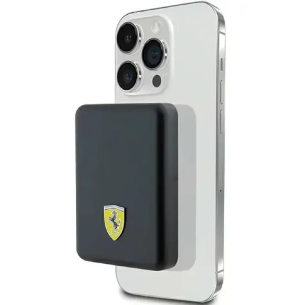Ferrari Metal Logo čierna / Powerbanka / MagSafe / 5000 mAh / 15 W