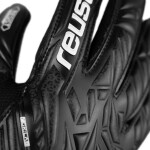 Reusch Attrakt Resist Jr Brankárske rukavice 5572615 7700 5