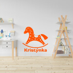 Veselá Stena Samolepka Hojdací koník s menom Farba: bílá, Veľkosť: 100 x 100 cm