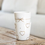 Bastion Collections Keramický latte hrnček Bow 240 ml