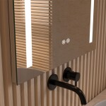 Mereo Zrkadlo 60x70 cm s LED osvetlením a odhmlievaním CN155