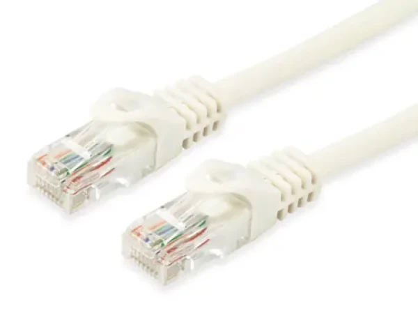 Equip bílá / Patch kabel / Cat6a U/UTP / RJ-45 / 10 m / LSZH (603007)