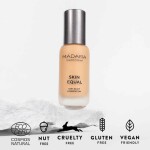 MÁDARA Tekutý make-up SPF 15 Skin Equal (Soft Glow Foundation) 30 ml