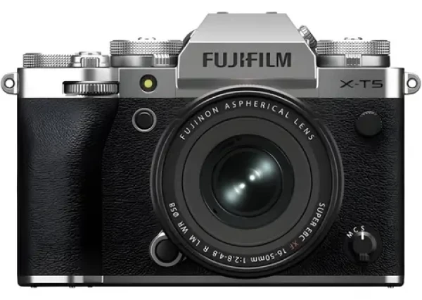 Fujifilm X-T5 + XF16-50mm strieborná / Digitálny fotoaparát / Objektív 16-50mm (16939461)