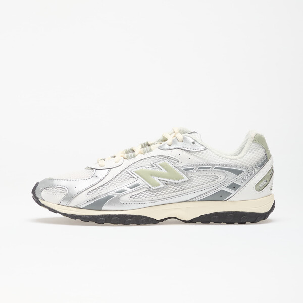 Tenisky New Balance 204 Silver Metallic EUR 42.5