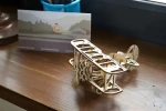 Ugears 3D drevená mechanická skladačka Mini dvojplošník