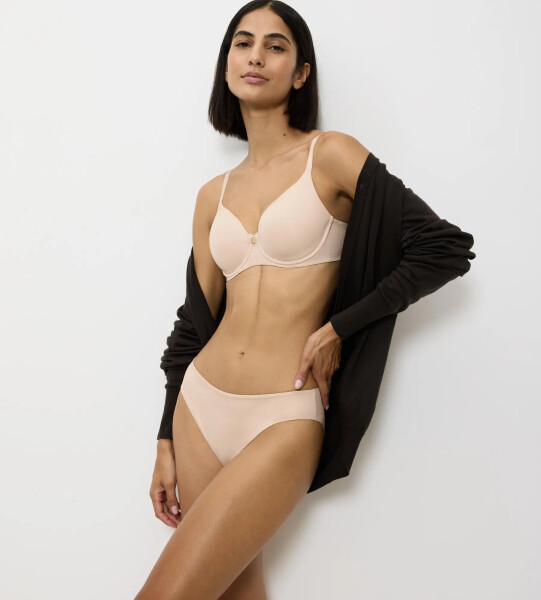 BODY MAKE-UP ESSENTIALS - Neviditeľná podprsenka s vypchávkami a kosticami Triumph NUDE BEIGE 90B