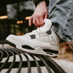 Tenisky Air Jordan 4 Retro "Flight Club" Sail/ Black-University Red EUR 36.5
