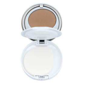 Clinique Púdrový mejkap korektorom 2v1 Beyond Perfecting (Powder Foundation Concealer) 14,5