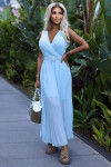 Plisované dámske šaty so širokým pásom a výstrihom 546-2 modré – Numoco UNI