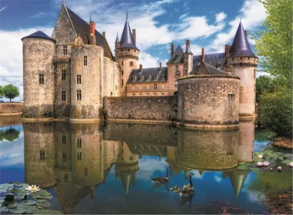 Trefl Puzzle Zámok Sully-sur-Loire, Francúzsko