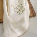 Ib Laursen Látkový obrúsok s výšivkou Flora Yellow Buttercups