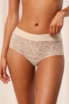 Triumph 10219748 Body Make-Up Illusion Lace Shorty farba:00nz-nude beige 38