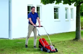 Einhell GE-CM 18/33 Li / Aku kosačka na trávu / 18 V / do 200 m2 / záber 33 cm / kôš 30 l / bez batérie (3413260)