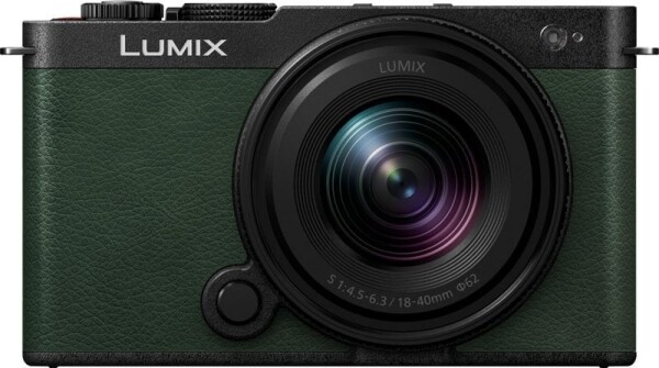 Panasonic Lumix S9 Zelený + 18-40mm f/4.5-6.3 (DC-S9NE-G)