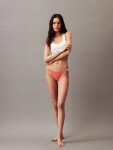 Dámske tangá 000QD5157E TBK coral Calvin Klein