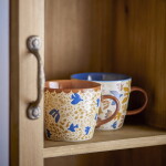 Bloomingville Keramický hrnček Anniversary Červená