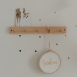 Eulenschnitt Drevený vešiak so stojančekom na karty 42 cm