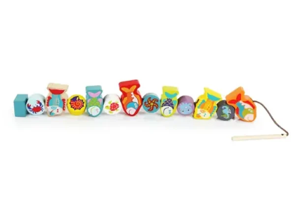CUBIKA 13647 Navliekacie ryby a morské živočíchy - navliekací set - 13 drevených dielov a 8 predlôh