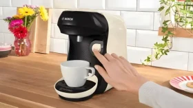 BOSCH Tassimo TTAS107E čierna, biela / kapsulový kávovar / 1400 W / 700 ml (TTAS107E)