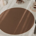 Eulenschnitt Oboustranné prostírání Heart Brown Ø 35 cm