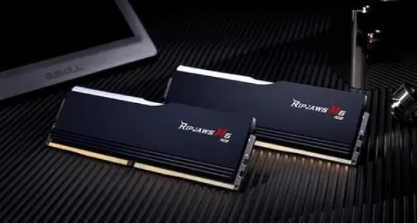 G.Skill Ripjaws M5 RGB čierna 64GB (2x 32GB) 6400MHz / DDR5 / CL32 / DIMM / 1.4V / XMP 3.0 (F5-6400J3239G32GX2-RM5RK)