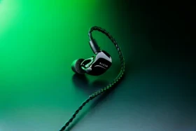 Razer Moray / Slúchadlá do uší / hybridné 2 meniče / MMCX / pasívna izolácia -36 dB