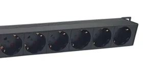 Equip 19" čierna / Zásuvkový panel / 1U / 8x Schuko / vypínač / vidlica 90 ° / 16 A / hliník (333314)