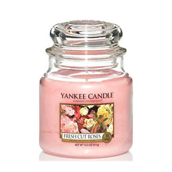 Yankee Candle Fresh Cut Roses stredný pohár 411g / doba horenia: až 75 h (1038356E)