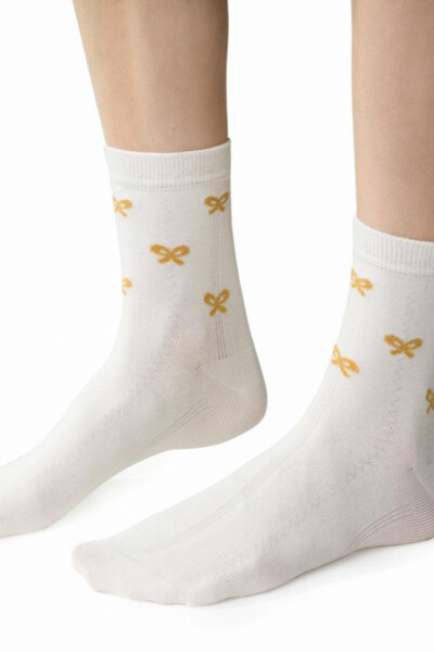 Dámske vzorované ponožky 099 ecru 38-40