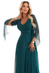 655-2 Dlhé svetlé trblietavé šaty s výstrihom a priehľadnými rukávmi - smaragdovo zelené UNI