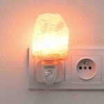 EMI Soľná lampa do zásuvky