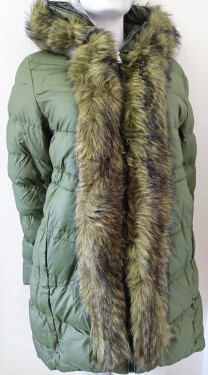 Dámska zimná bunda s kožušinou W749 zelená - Goodlooking XXL