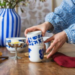 Bella Rose Porcelánový hrnček Family Treasures no. 2 / 270 ml