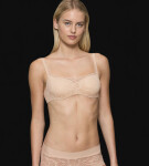 Dámska podprsenka Body Make-Up Illusion Lace Balconette - BROWN - svetlohnedá 00NZ - TRIUMPH BROWN 75E