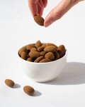 Vilgain Mandle v čokoláde – mliečna čokoláda v škoricovom prášku 250 g