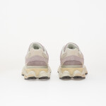 Tenisky New Balance 9060 Truffle Salt/ Timberwolf EUR 38