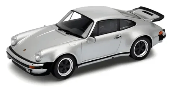 Welly Model auta Porsche 911 Turbo 3.0 (1974) strieborná