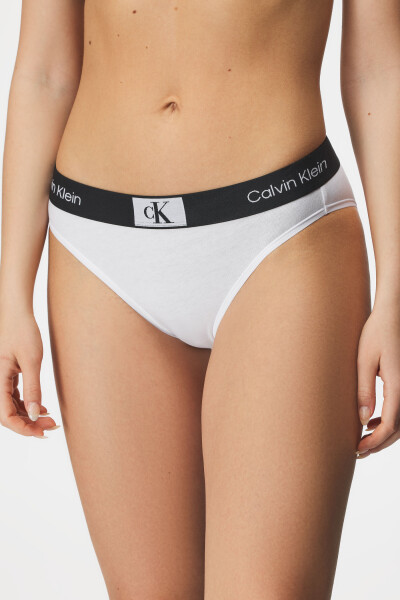 Klasické nohavičky Calvin Klein CK96