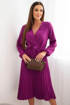 Uzlové šaty s plisovaným spodným dielom tmavo fialové UNI