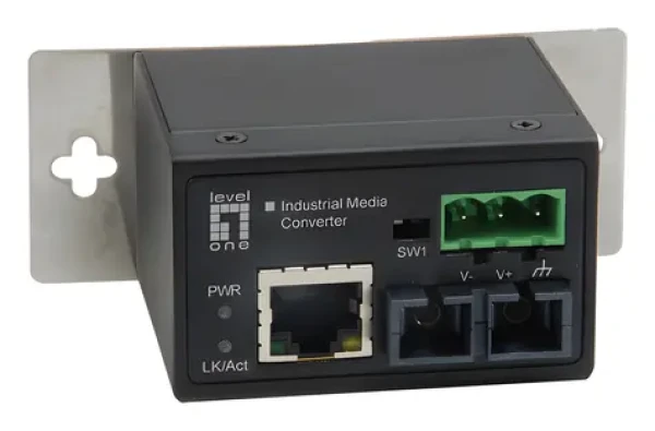 LevelOne IEC-4301 / Media konvertor / RJ45-SC / SM / 1310 nm / 30 km (IEC-4301)
