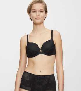Triumph - WILD ROSE SENSATION: Tvarovacia podprsenka s košíčkami Triumph BLACK 70F