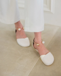 Shapen Poppy White barefoot lodičky 40 EUR