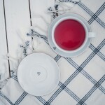 Bella Rose Porcelánová podšálka 15 cm – srdiečko na kraji