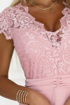 381-6 LINDA ľahké šifónové šaty s čipkovým výstrihom - BRUCE PINK XL