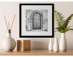 Rámovaný obraz Oblúkovité dvere 30x30 cm, čiernobiele%