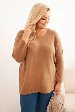Dámsky plus size sveter s lodičkovým výstrihom camel UNI